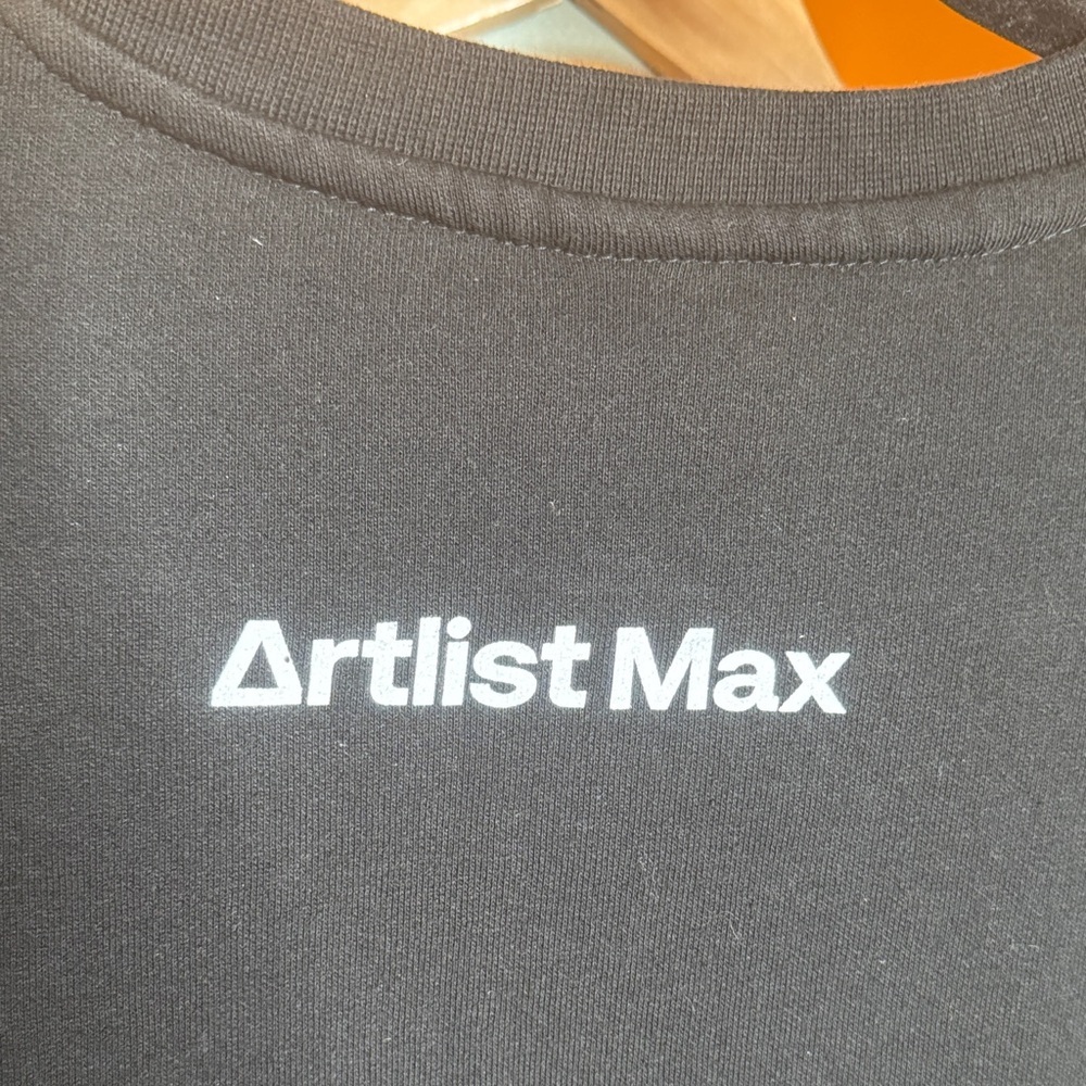 District V.I.T. Fleece Artlist Max Graphic Crewneck Sweatshirt Black Size Medium - Picture 7 of 8